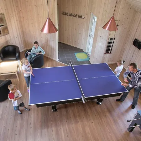Six-Bedroom Holiday home in Bagenkop *